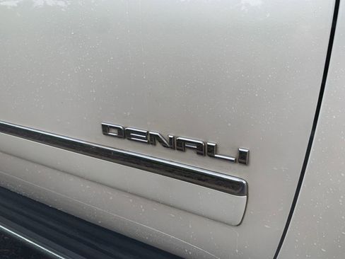 Used 2012 GMC Yukon Denali image 7