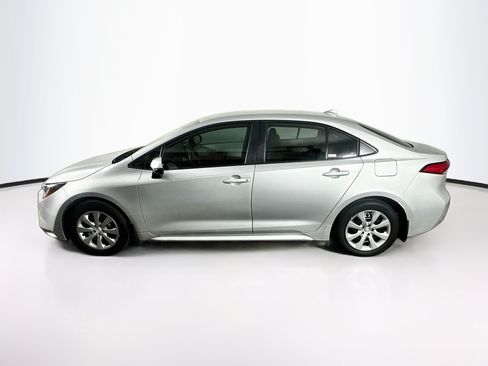 Used 2026 Toyota Corolla LE FWD image 4