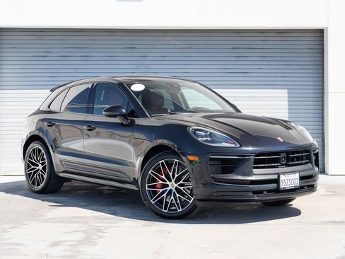 Certified 2023 Porsche Macan GTS AWD/4WD image 10