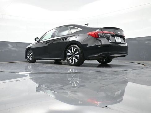 Certified 2023 Honda Civic EX image 31