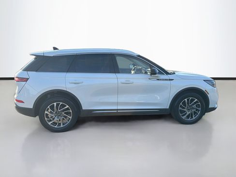 Used 2020 Lincoln Corsair FWD w/ Equipment Group 101A image 4