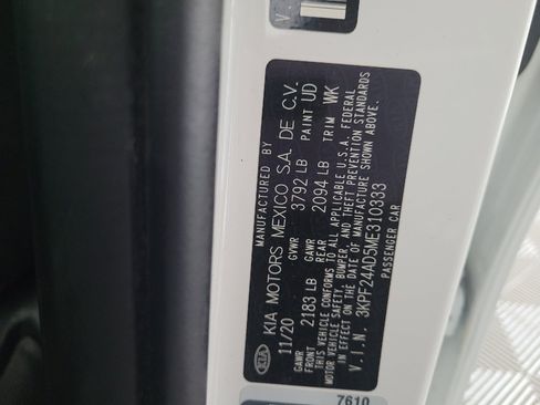 Used 2021 Kia Forte LXS FWD image 33