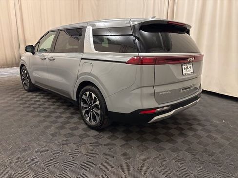 Certified 2024 Kia Carnival EX image 6