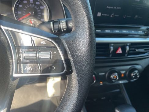 Used 2023 Kia Forte LXS w/ LXS Technology Package image 16