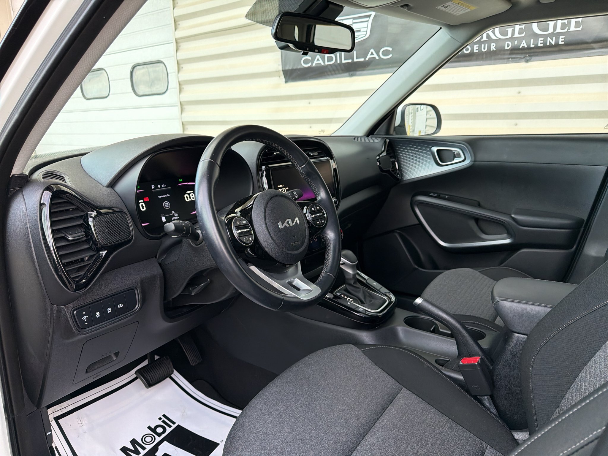Used 2023 Kia Soul EX FWD image 9