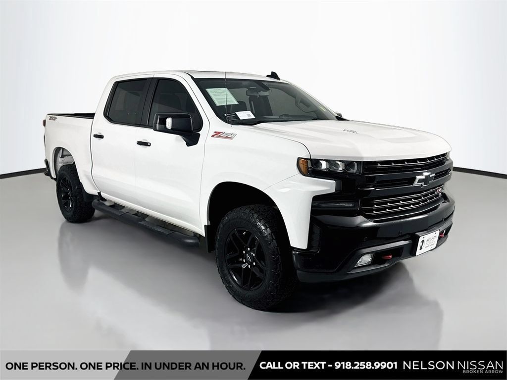 Used 2020 Chevrolet Silverado 1500 LT Trail Boss AWD/4WD image 3
