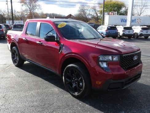 Used 2025 Ford Maverick XLT w/ Equipment Group 301A image 1