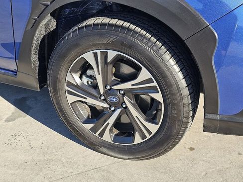 Certified 2025 Subaru Crosstrek 2.0i Premium image 8