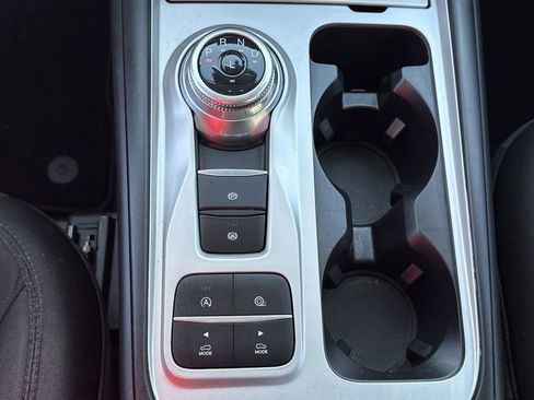 Used 2023 Ford Explorer XLT image 33