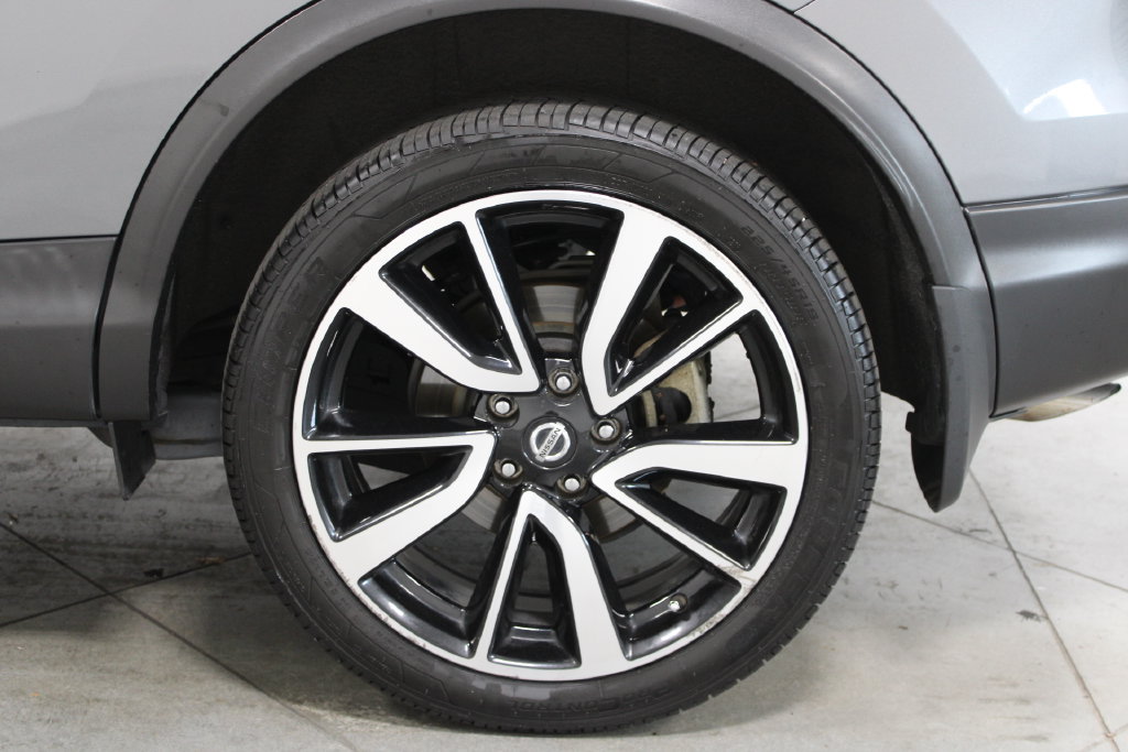 Used 2019 Nissan Rogue Sport SL w/ Premium Package FWD image 63