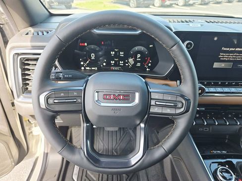 New 2026 GMC Canyon AT4 w/ Technology Plus Package AWD/4WD image 22