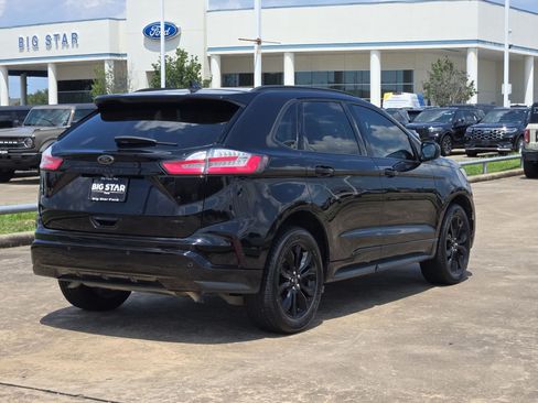 Used 2024 Ford Edge SE w/ Black Appearance Package AWD/4WD image 3
