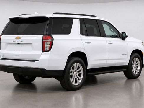 Used 2024 Chevrolet Tahoe LT RWD image 3