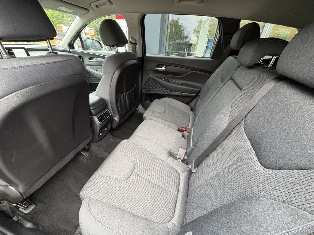 Used 2023 Hyundai Santa Fe SEL w/ Cargo Package AWD/4WD image 17