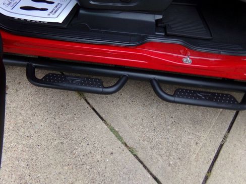 Used 2021 Nissan Titan SV w/ SV Convenience Package image 23