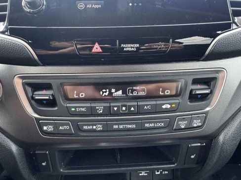 Used 2022 Honda Pilot Sport image 27