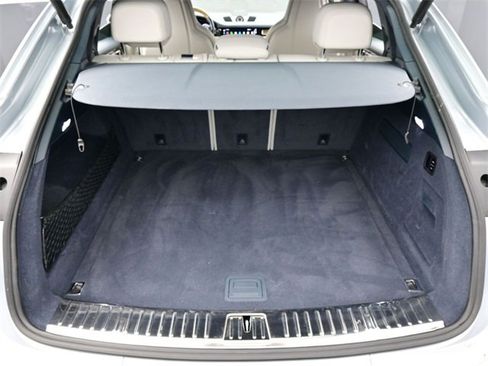 Used 2022 Porsche Cayenne Turbo image 12