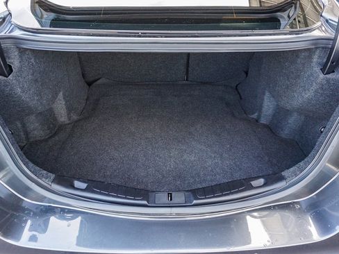 Used 2018 Ford Fusion SE w/ Fusion SE Technology Package image 25