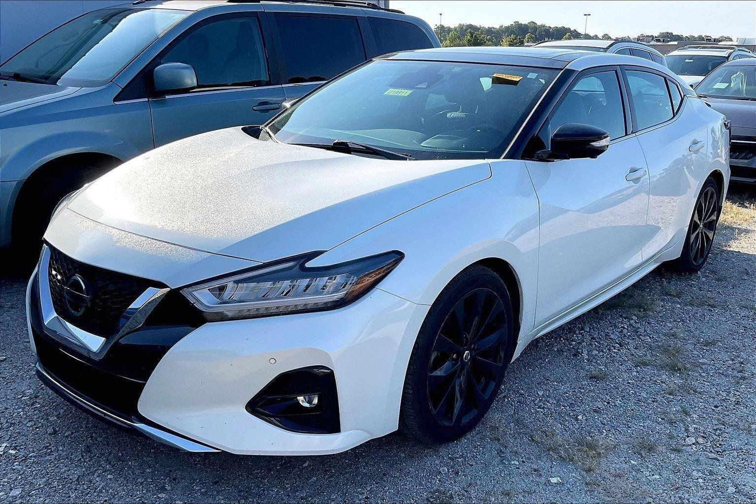 Certified 2020 Nissan Maxima SR w/ Sport Mat Group FWD image 2