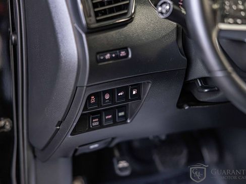 Used 2020 Nissan Rogue SV image 21