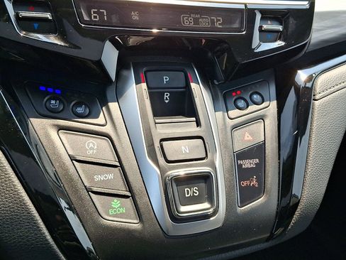 Used 2025 Honda Odyssey Elite image 17