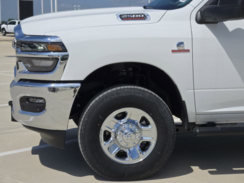 New 2026 RAM 2500 Tradesman AWD/4WD image 6