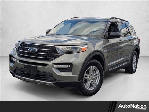 Used 2020 Ford Explorer XLT w/ Equipment Group 202A image 1