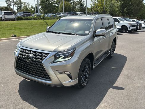 Used 2022 Lexus GX 460 Premium w/ Premium Package AWD/4WD image 5