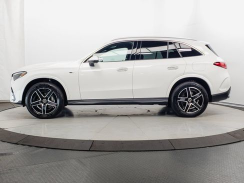 Used 2025 Mercedes-Benz GLC 350e 4MATIC w/ AMG Line image 4