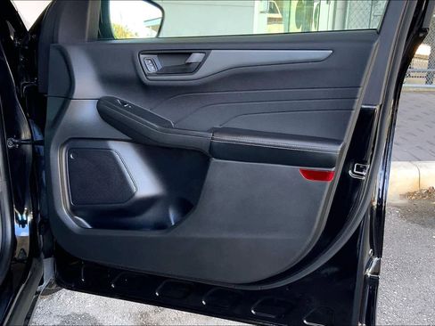 Used 2023 Ford Escape Active image 44