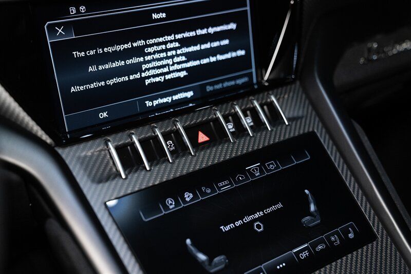 Used 2023 Lamborghini Urus Performante AWD/4WD image 20