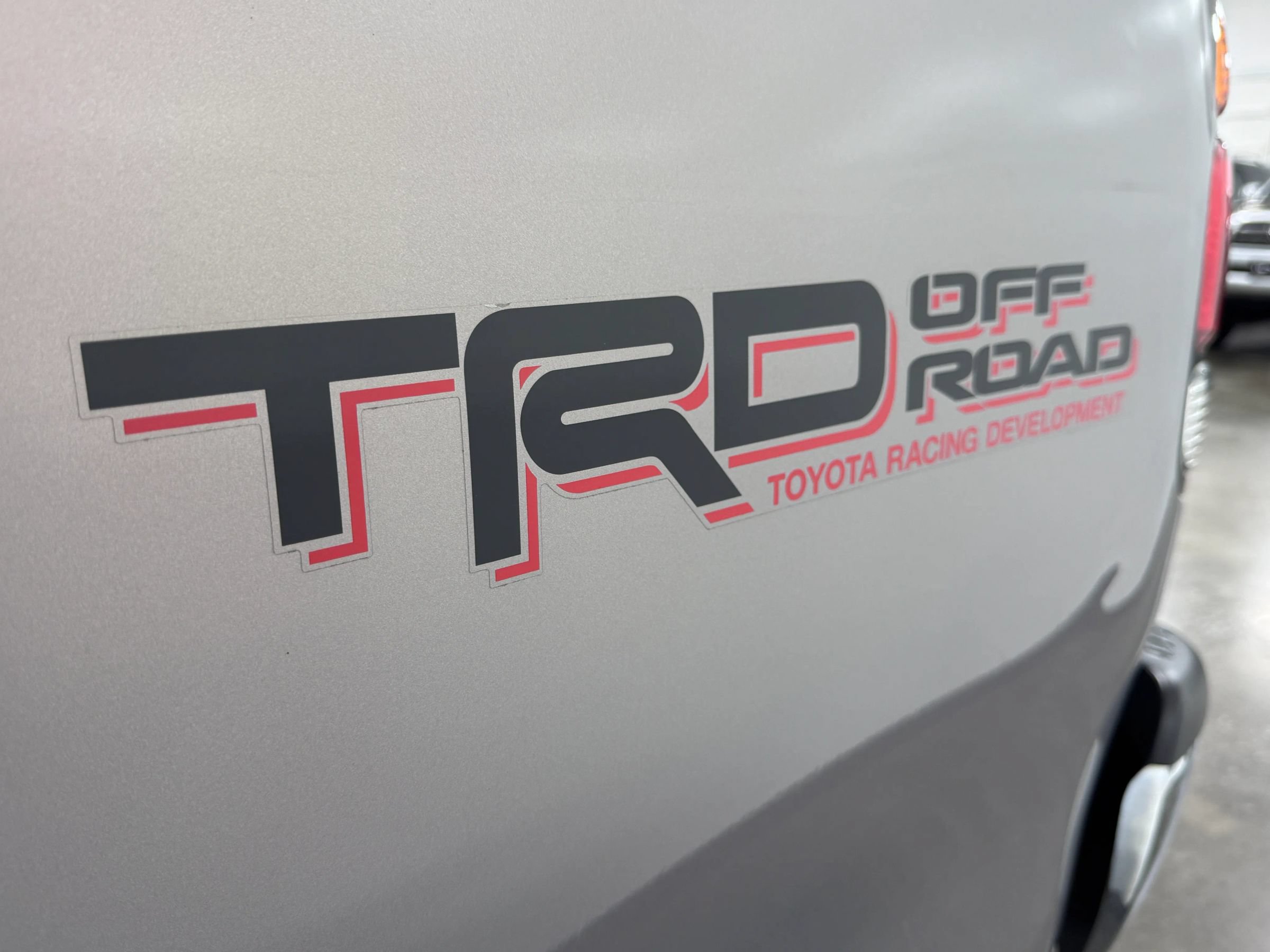 Used 2000 Toyota Tundra Limited w/ Off-Road Pkg AWD/4WD image 16