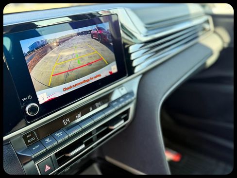 Used 2025 Toyota Camry LE FWD image 19