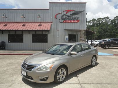 Used 2015 Nissan Altima 2.5 SL w/ Technology Package