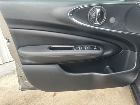 Used 2016 MINI Cooper Clubman image 11