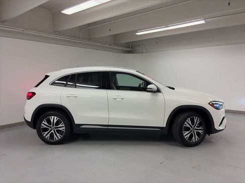 Certified 2025 Mercedes-Benz GLA 250 4MATIC image 6