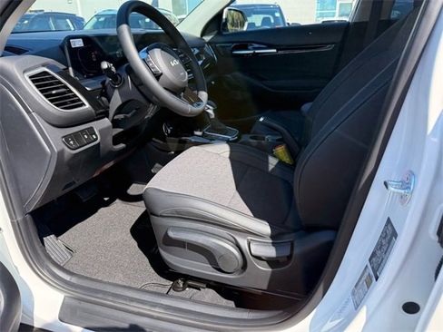 New 2026 Kia Seltos S image 8