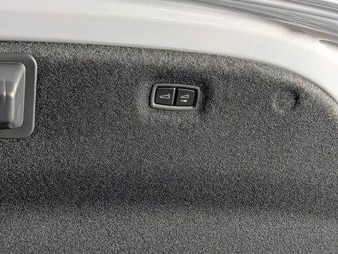 New 2026 Porsche Taycan AWD/4WD image 18