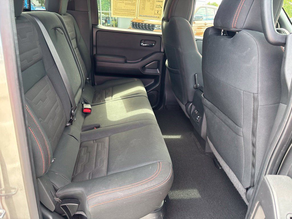 Used 2022 Nissan Frontier PRO-4X AWD/4WD image 20