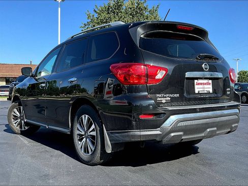 Used 2018 Nissan Pathfinder SV AWD/4WD image 3