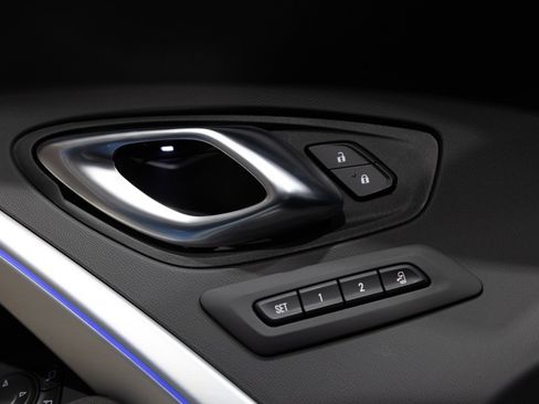 Used 2022 Chevrolet Camaro ZL1 image 35