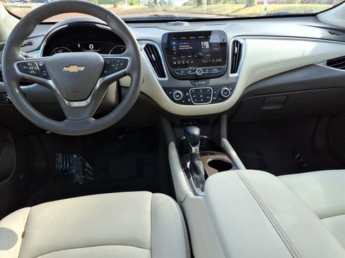 Certified 2024 Chevrolet Malibu LT image 9