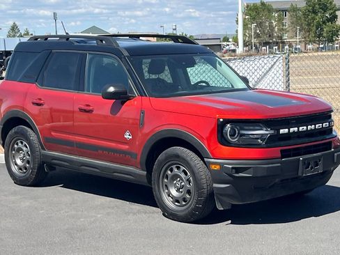 Used 2024 Ford Bronco Sport Outer Banks AWD/4WD image 2