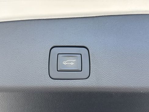 Used 2021 Buick Encore GX Select w/ Sport Touring Package FWD image 10