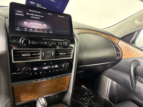 Used 2021 Nissan Armada SL w/ Captain's Chairs Package AWD/4WD image 18