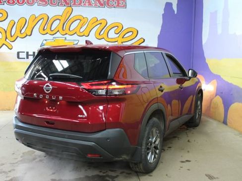 Used 2021 Nissan Rogue S image 8