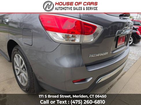 Used 2016 Nissan Pathfinder S AWD/4WD image 16