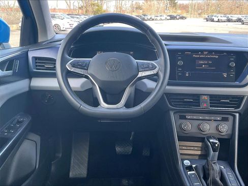 Used 2022 Volkswagen Taos SE image 17
