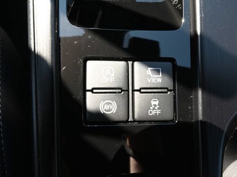 Certified 2026 Subaru Outback Touring XT w/ Touring Package AWD/4WD image 24