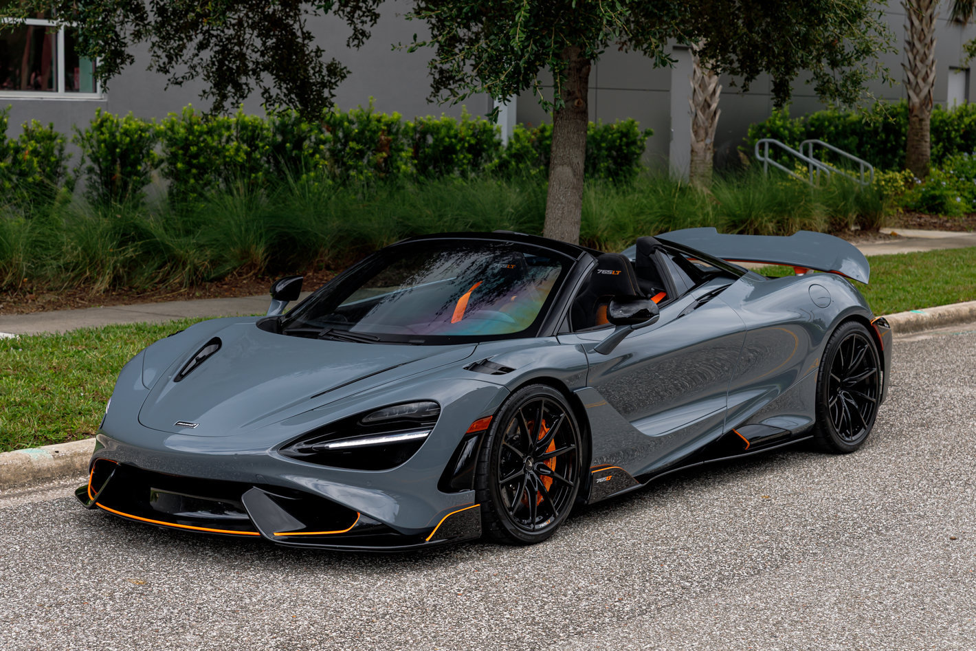 Used 2022 McLaren 765LT RWD image 29